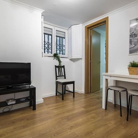 Alfama Typical Beco Dos Ramos Apartment Lisbon Bagian luar foto