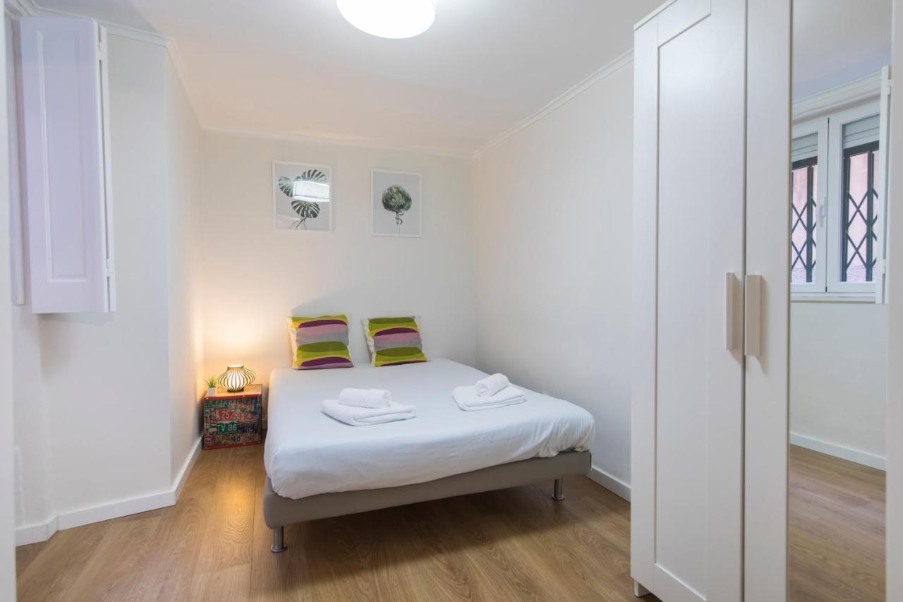 Alfama Typical Beco Dos Ramos Apartment Lisbon Bagian luar foto